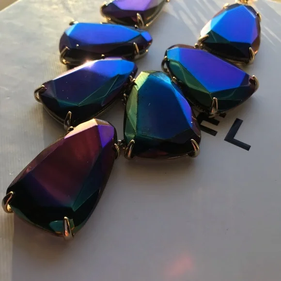 Black iridescent Harlow - Picture 2 of 5